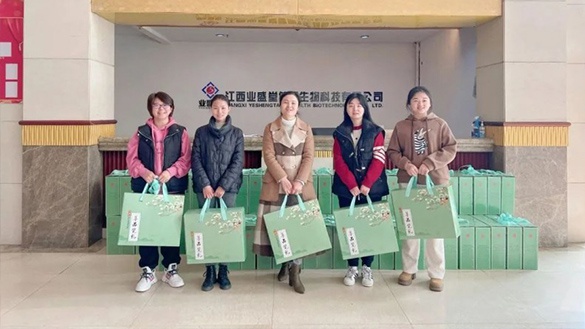 公司福利 三八女神节|春风十里，，，，，，温暖美的“她”~