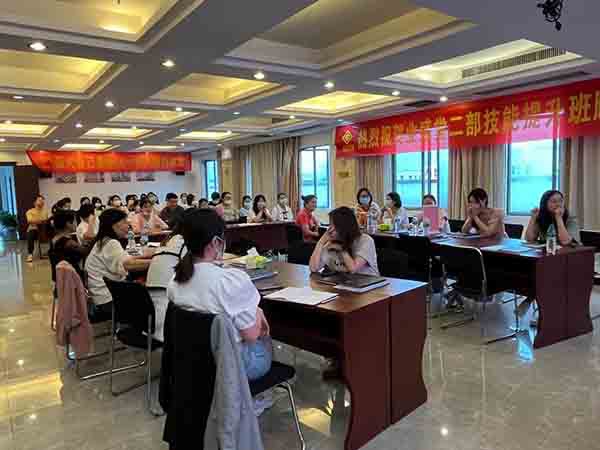 消防无小事，，，，，，清静记心中 | 威廉希尔官网召开消防知识培训会
